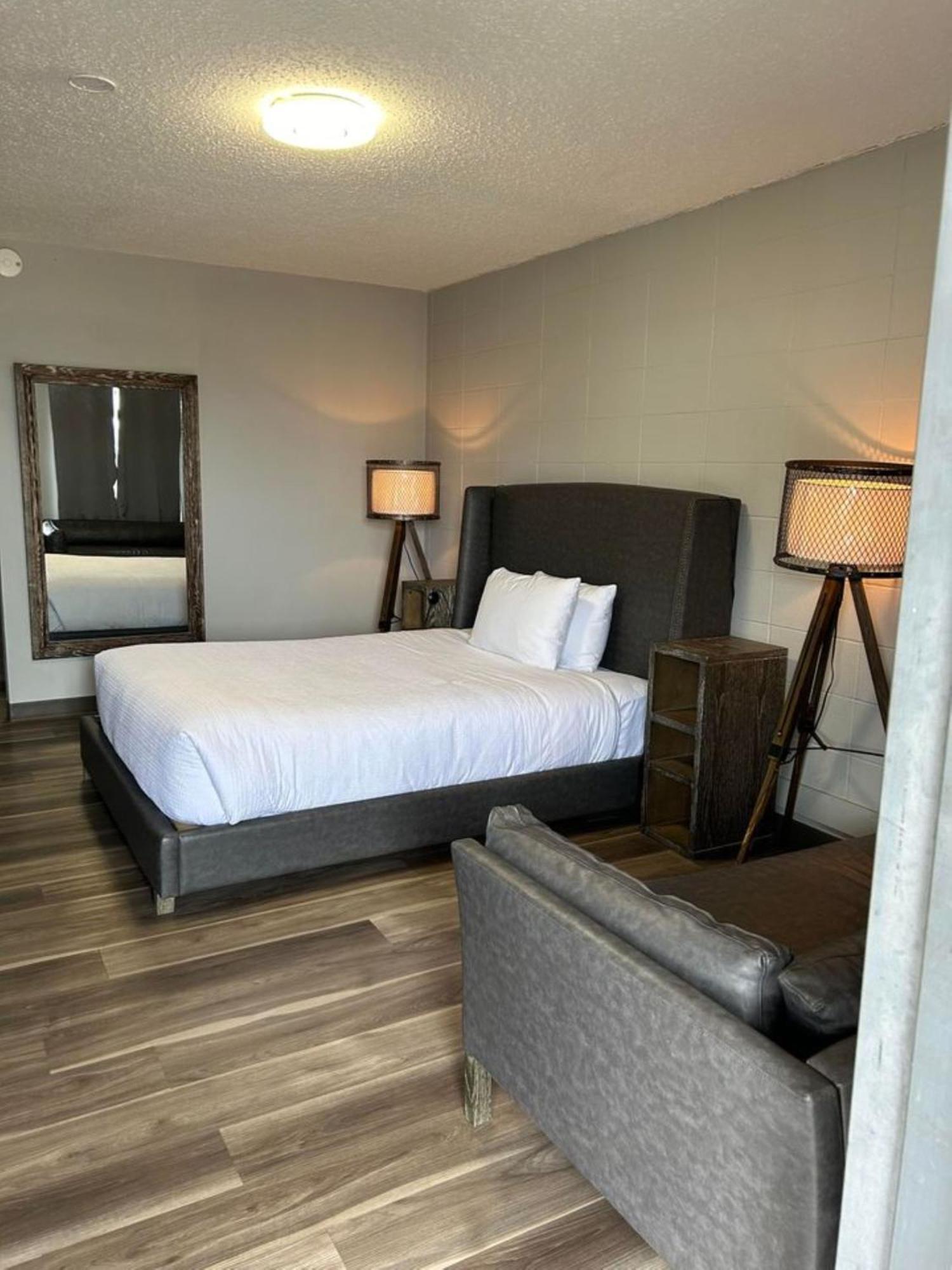 Parkside Inn Grande Prairie Exterior foto